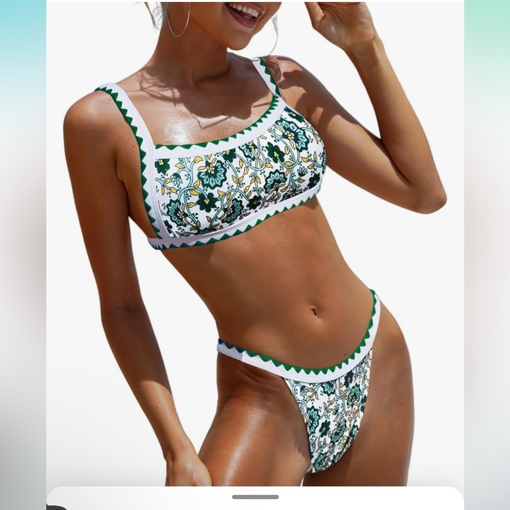 NWT L GREEN FLORAL VERY SEXY HIGH SIDES SQUARE TOP 2-Piece bikini